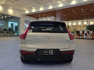 2026 Volvo XC40 B5 Plus