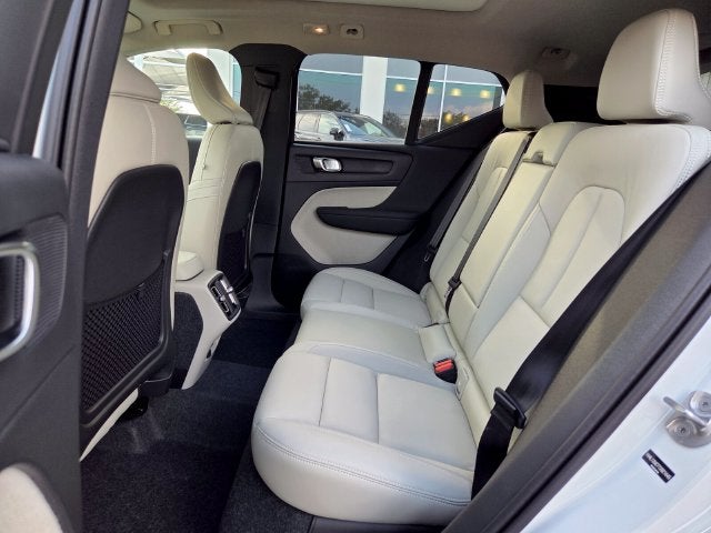 2026 Volvo XC40 B5 Plus
