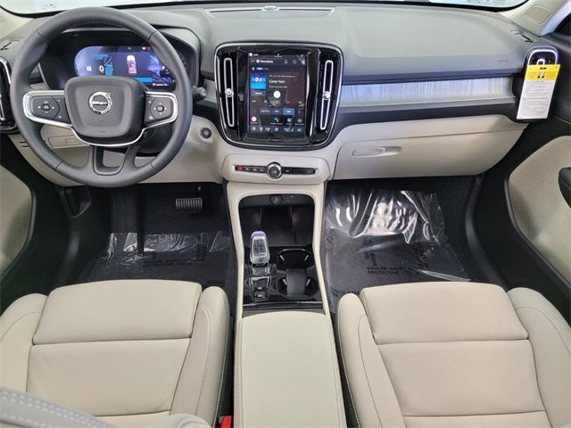 2026 Volvo XC40 B5 Plus