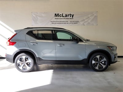2026 Volvo XC40 B5 Plus