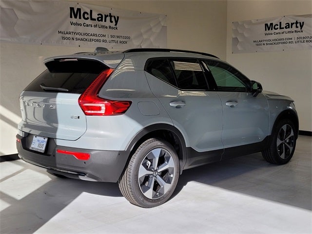 2026 Volvo XC40 B5 Plus
