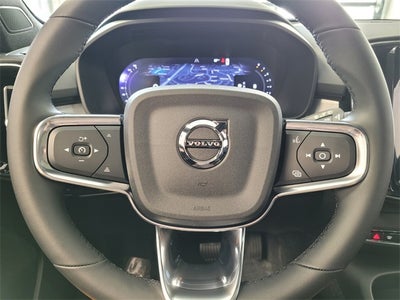 2026 Volvo XC40 B5 Ultra Black Edition