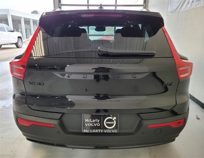 2026 Volvo XC40 B5 Ultra Black Edition