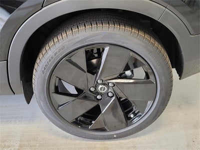 2026 Volvo XC40 B5 Ultra Black Edition