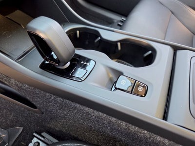 2026 Volvo XC40 B5 Core