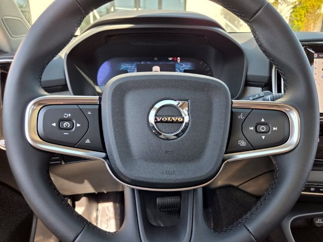 2026 Volvo XC40 B5 Core