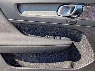 2026 Volvo XC40 B5 Core