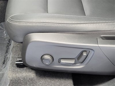 2025 Volvo XC40 B5 Core