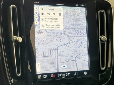 2025 Volvo XC40 B5 Core