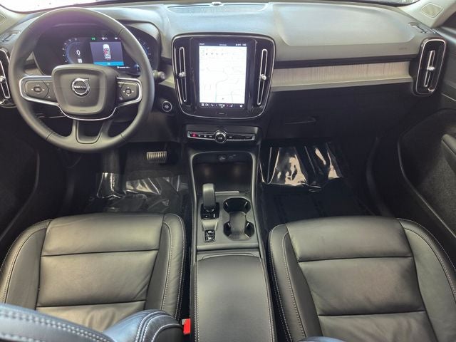 2023 Volvo XC40 B5 Core