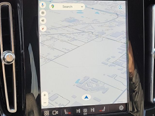 2023 Volvo XC40 B5 Core