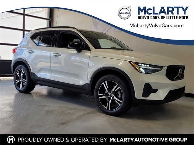 2026 Volvo XC40 B5 Core
