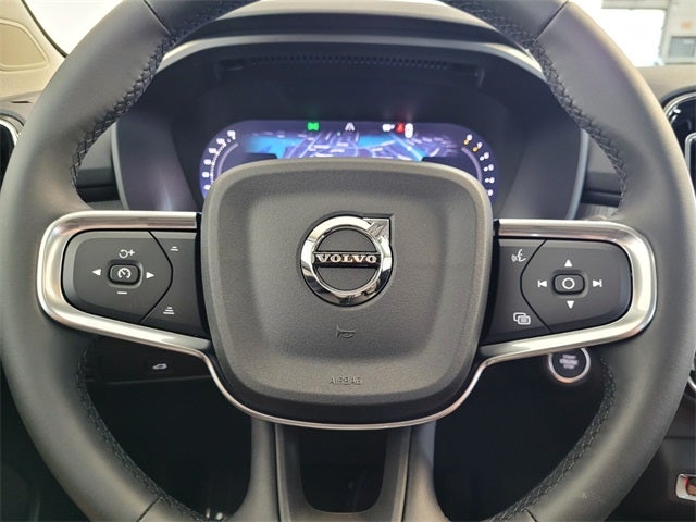 2026 Volvo XC40 B5 Core