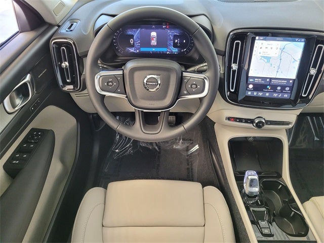 2026 Volvo XC40 B5 Ultra