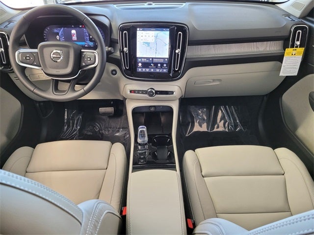 2026 Volvo XC40 B5 Ultra