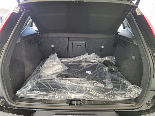 2026 Volvo XC40 B5 Ultra