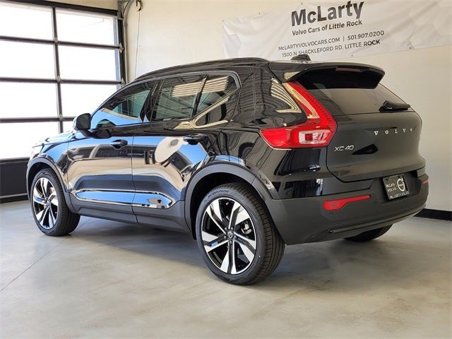 2026 Volvo XC40 B5 Ultra