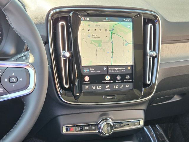 2026 Volvo XC40 B5 Ultra