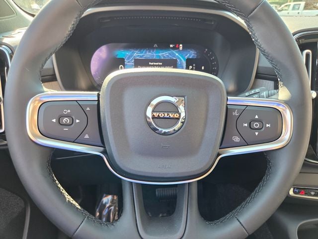 2026 Volvo XC40 B5 Ultra