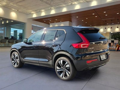 2026 Volvo XC40 B5 Ultra