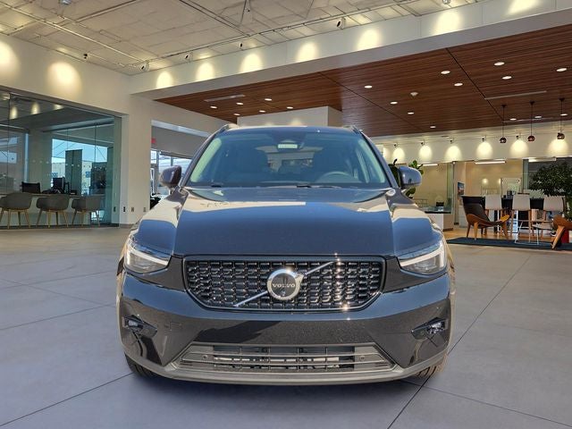 2026 Volvo XC40 B5 Ultra
