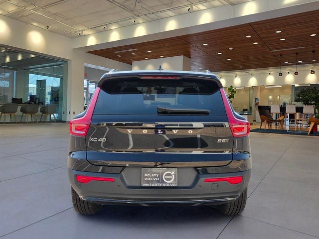 2026 Volvo XC40 B5 Ultra