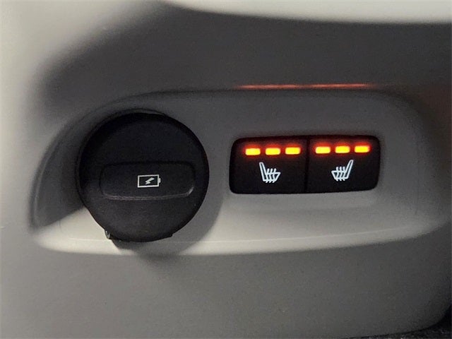 2026 Volvo XC40 B5 Ultra