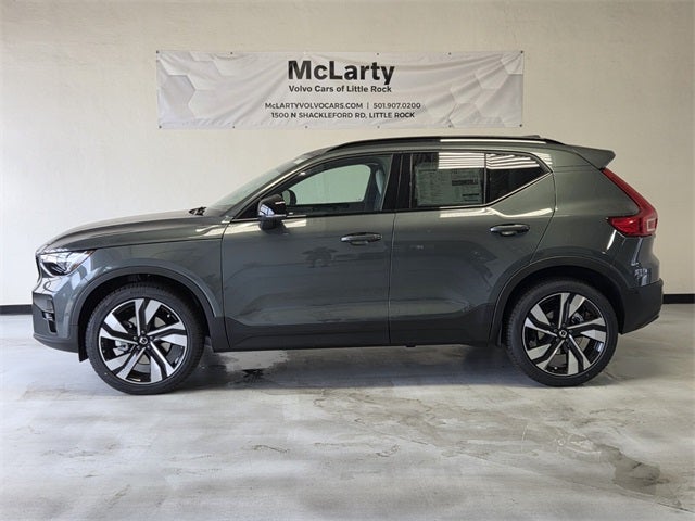 2026 Volvo XC40 B5 Ultra