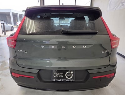 2026 Volvo XC40 B5 Ultra