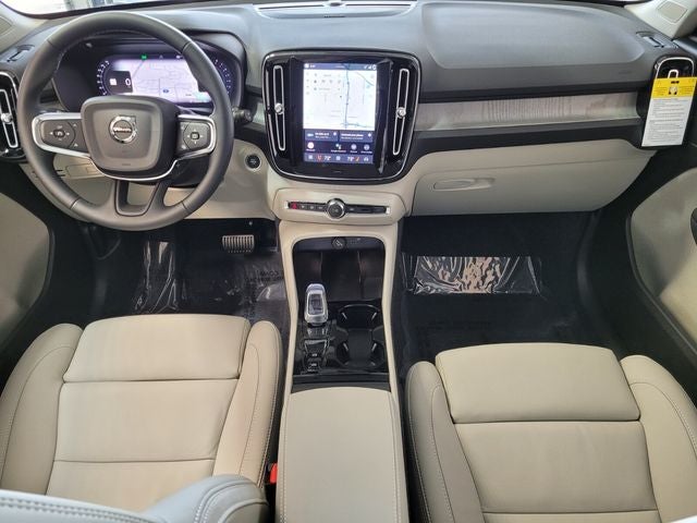 2026 Volvo XC40 B5 Ultra