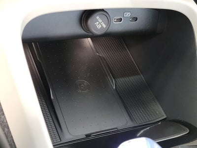 2026 Volvo XC40 B5 Ultra