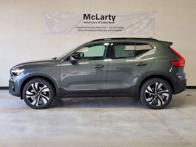 2026 Volvo XC40 B5 Ultra