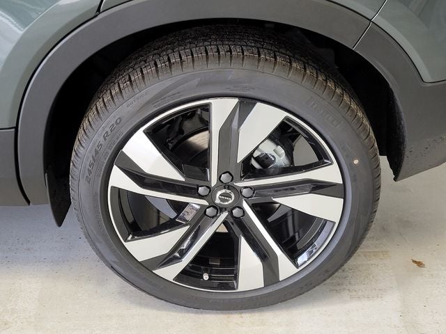 2026 Volvo XC40 B5 Ultra