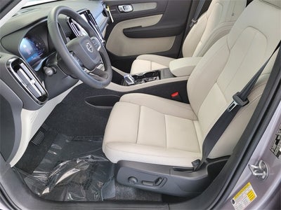 2026 Volvo XC40 B5 Ultra