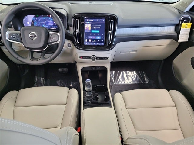 2026 Volvo XC40 B5 Ultra