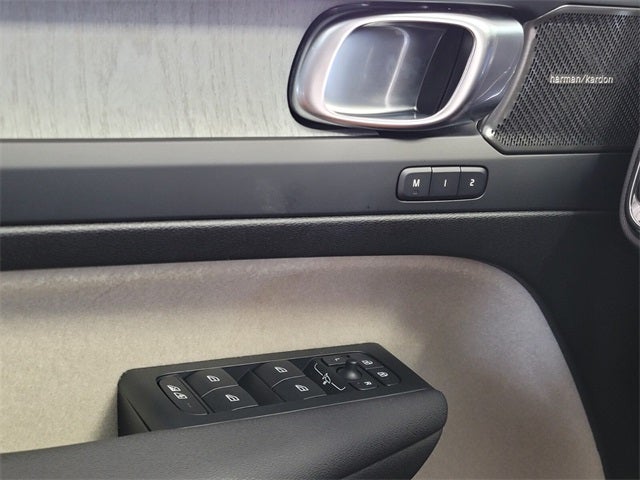 2026 Volvo XC40 B5 Ultra