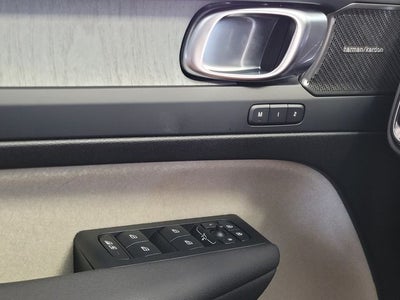 2026 Volvo XC40 B5 Ultra