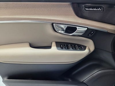 2026 Volvo XC90 B5 Plus