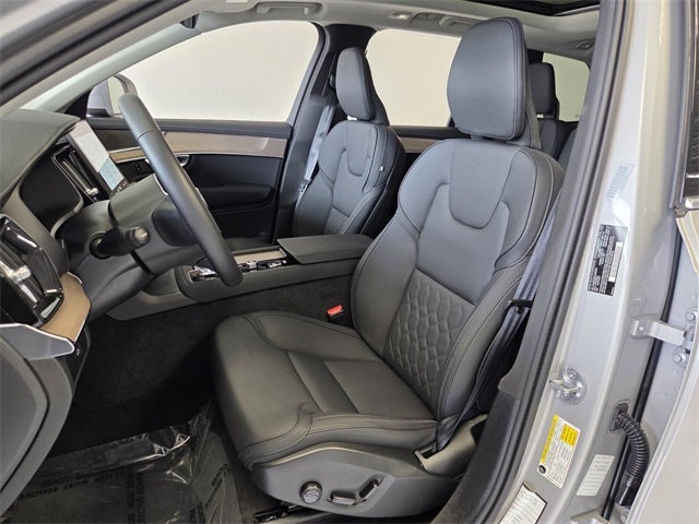 2025 Volvo XC90 B5 Plus 2025.5