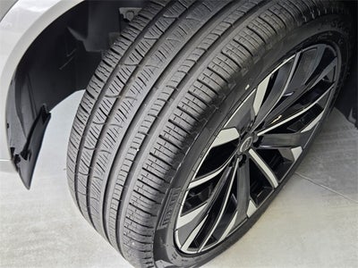 2025 Volvo XC90 B5 Plus 2025.5