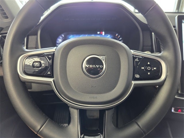 2025 Volvo XC90 B5 Plus 2025.5