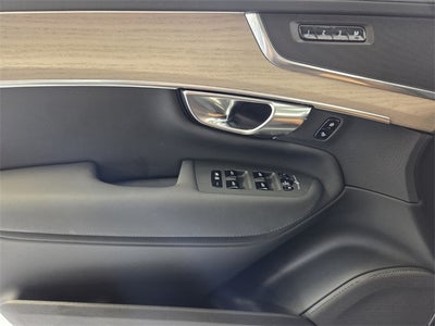 2025 Volvo XC90 B5 Plus 2025.5