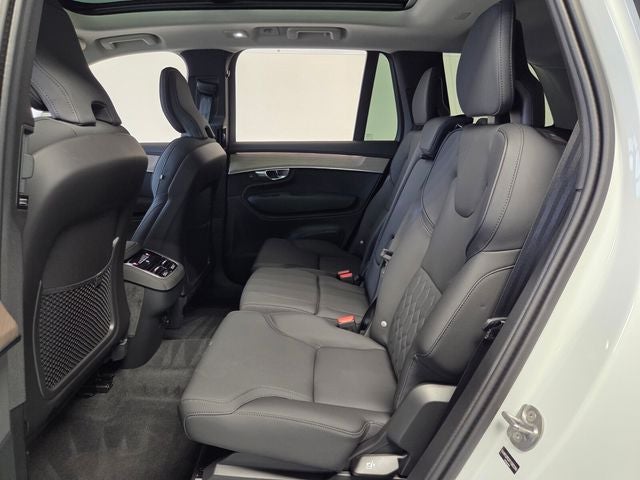 2026 Volvo XC90 B5 Plus