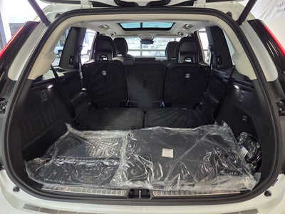 2026 Volvo XC90 B5 Plus