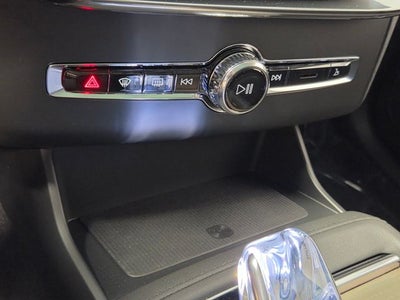 2026 Volvo XC90 B5 Plus