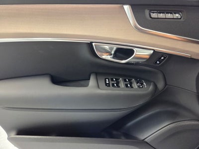 2026 Volvo XC90 B5 Plus