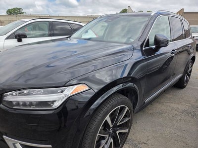 2025 Volvo XC90 B5 Plus
