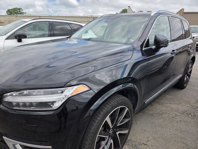 2025 Volvo XC90 B5 Plus