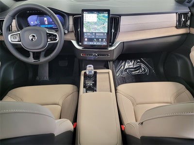 2026 Volvo XC90 B5 Plus