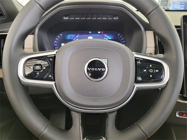 2026 Volvo XC90 B5 Plus